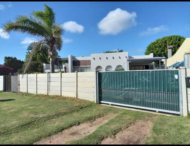 3 BEDROOM HOUSE FOR SALE IN ASTON BAY